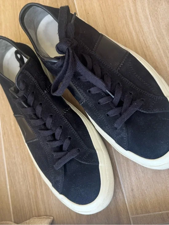 Tom Ford Black Suede Low-Top Sneakers with Cream Sole - Picture 4 of 6
